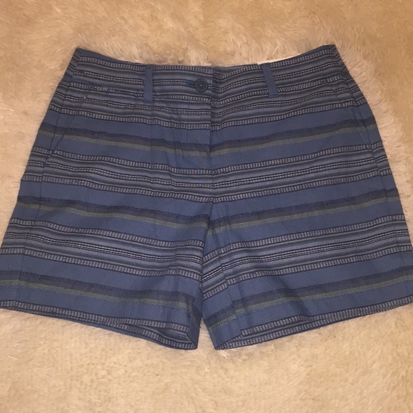 LOFT NWT shorts sz 2 6 inch inseam - Picture 2 of 5